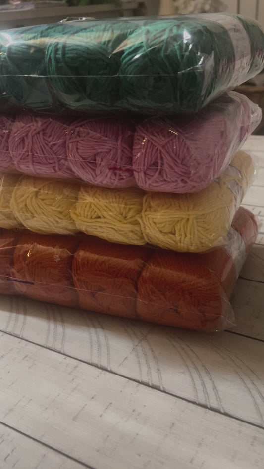 Hustle N Hook Yarn - 4 Skein Debut Collection Bundle